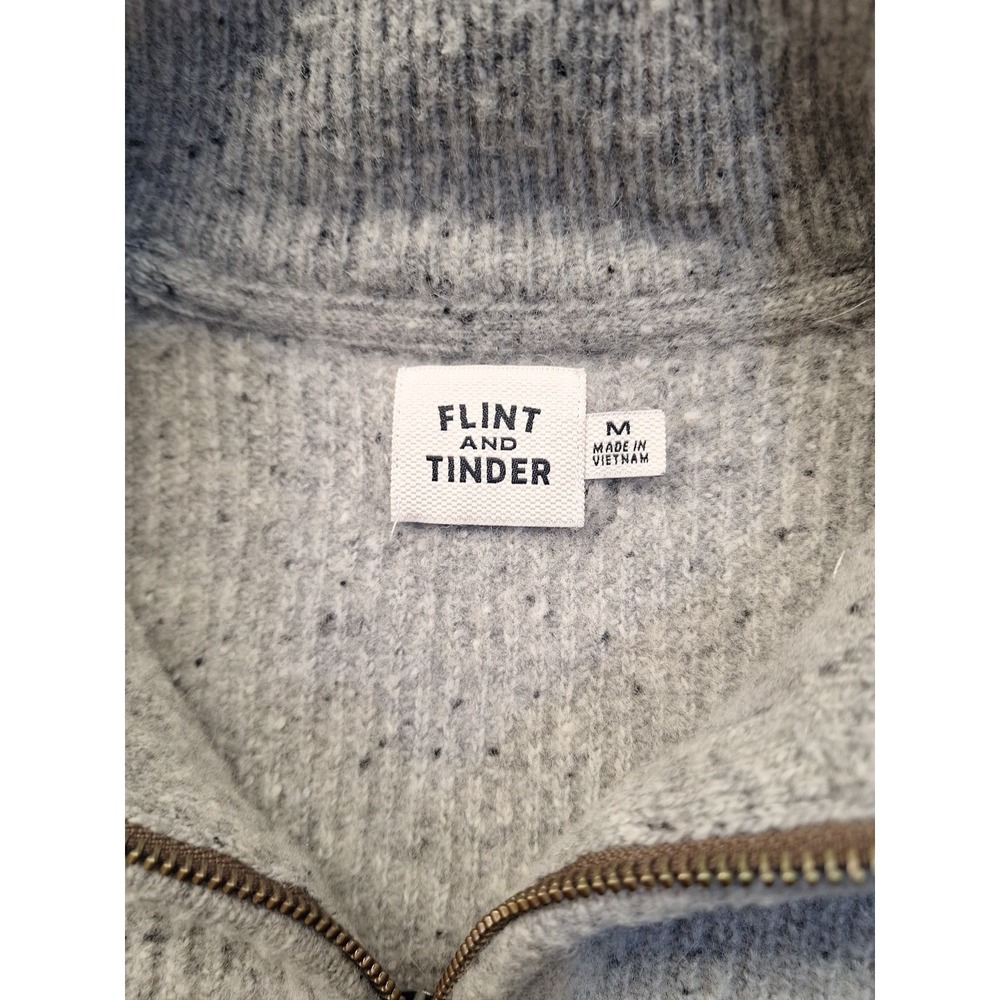 Flint and Tinder Men Highlands Lambs Wool Medium 1/4 Zip Sweater Elbow Patch - Picture 3 of 9